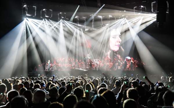 Melanie C (Melanie Jayne Chisholm), Sängerin der Band Spice Girls, bei Night of the Proms 2017 in der SAP Arena Mannheim