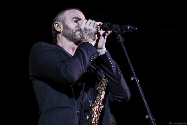 Aaron MacDonald (Saxophonist bei Roger Hogdson ehem. Supertramp) bei Night of the Proms 2017 in der SAP Arena Mannheim