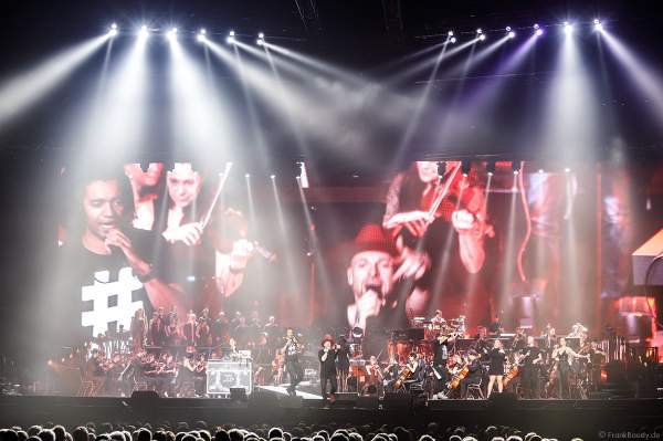 Culcha Candela mit Johnny Strange, Don Cali, DJ Chino und Itchy (Mateo Jasik) bei Night of the Proms 2017 in der SAP Arena Mannheim