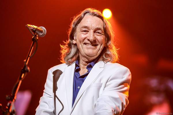 Roger Hodgson (Charles Roger Pomfret Hodgson), britischer Musiker - einstiger Frontmann und Sänger der Band Supertramp bei Night of the Proms 2017 in der SAP Arena Mannheim
