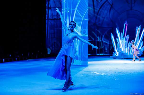 Brooke Andersen bei der Eisshow ATLANTIS von Holiday on Ice in der Festhalle Frankfurt und SAP Arena Mannheim 2017-2018