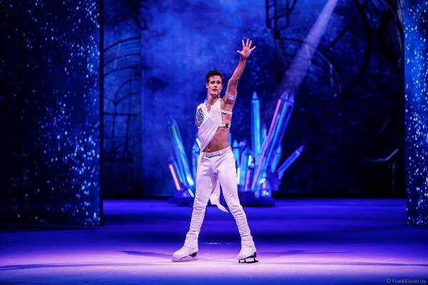 Eisläufer und Model Wesley Campbell bei der Eisshow ATLANTIS von Holiday on Ice in der Festhalle Frankfurt und SAP Arena Mannheim 2017-2018