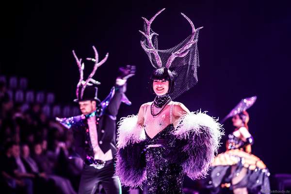 Alexey Shumsky und Giulia Isceri bei der Eisshow ATLANTIS von Holiday on Ice in der Festhalle Frankfurt und SAP Arena Mannheim 2017-2018