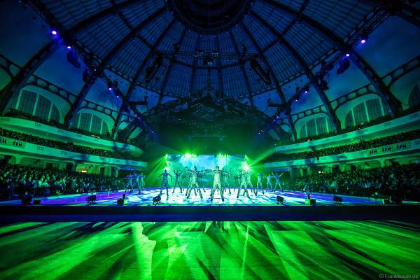 Die bunte Welt der Glitzerkostümen bei der Eisshow ATLANTIS von Holiday on Ice in der Festhalle Frankfurt und SAP Arena Mannheim 2017-2018