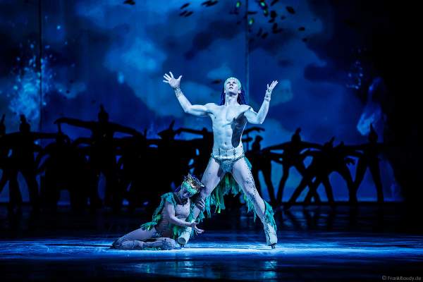 Matti Landgraf und Caydee Denney bei der Eisshow ATLANTIS von Holiday on Ice in der Festhalle Frankfurt und SAP Arena Mannheim 2017-2018