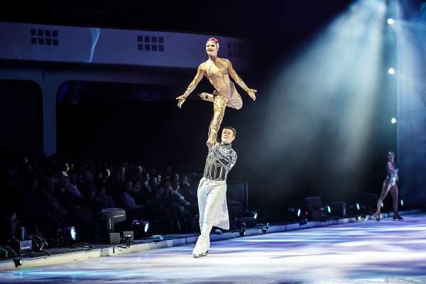 Evgenii "Johnny" Belianin und Daria "Dasha" Perminova bei der Eisshow ATLANTIS von Holiday on Ice in der Festhalle Frankfurt und SAP Arena Mannheim 2017-2018
