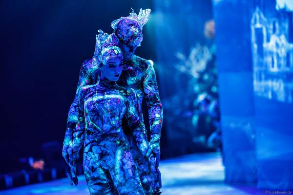 Mariya Kayl und Thomas Rochelet bei der Eisshow ATLANTIS von Holiday on Ice in der Festhalle Frankfurt und SAP Arena Mannheim 2017-2018