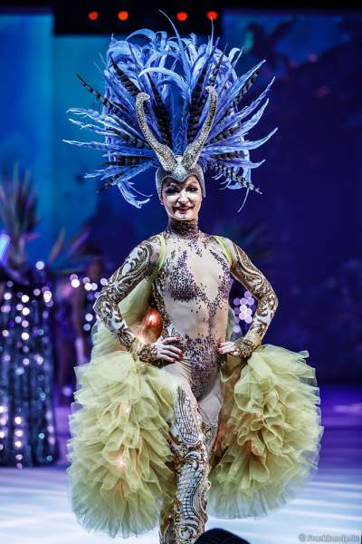 Daria "Dasha" Perminova beim Finale der Eisshow ATLANTIS von Holiday on Ice in der Festhalle Frankfurt und SAP Arena Mannheim 2017-2018