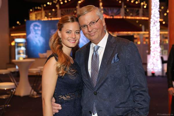 Wolfgang Bosbach mit Tochter Viktoria Bosbach beim Miss Germany 2018 Finale in der Europa-Park Arena am 24.02.2018