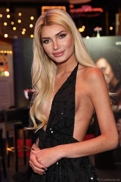 Guiliana Farfalla (Pascal Radermacher) - deutsches transsexuelles Model und eine Reality-TV-Teilnehmerin beim Miss Germany 2018 Finale in der Europa-Park Arena am 24.02.2018