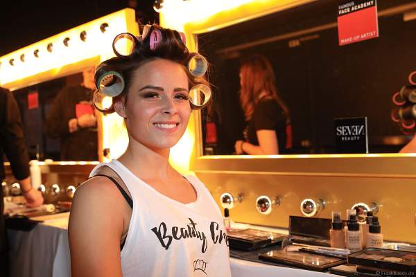 Die Teilnehmerinnen Backstage beim Vorbereiten für das Miss Germany 2018 Finale am Abend in der Europa-Park Arena am 24.02.2018