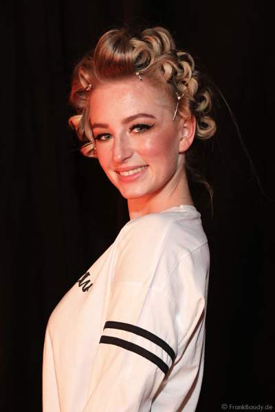 Die Teilnehmerinnen Backstage beim Vorbereiten für das Miss Germany 2018 Finale am Abend in der Europa-Park Arena am 24.02.2018