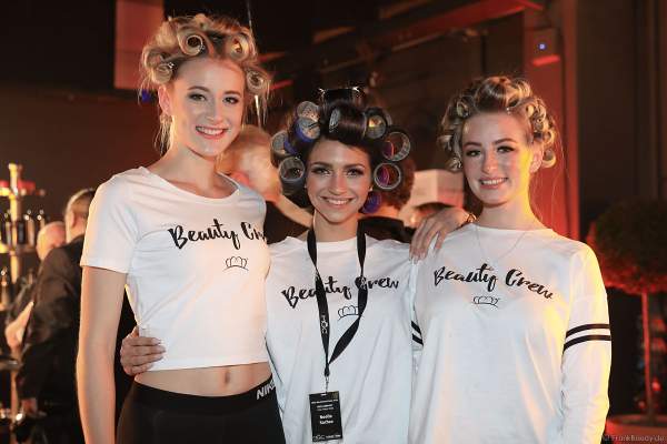 Die Teilnehmerinnen Backstage beim Vorbereiten für das Miss Germany 2018 Finale am Abend in der Europa-Park Arena am 24.02.2018