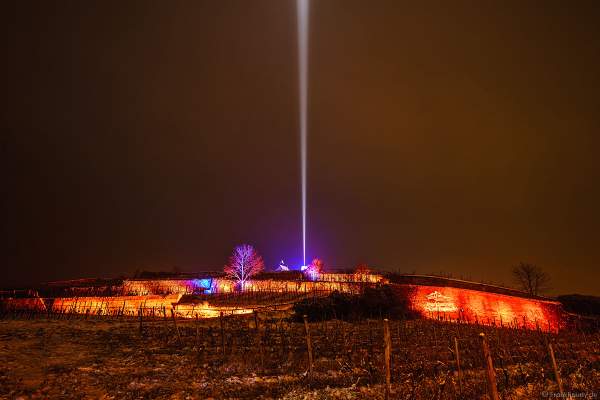 Kunstvoll beleuchtete Steinmauern bei der Weinbergnacht 2018 in Bad Dürkheim