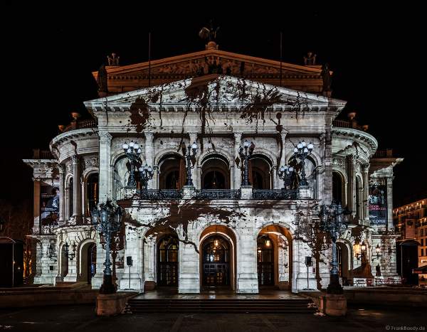 3D-Mapping "Changing Times" auf der Alten Oper von Karmachina bei der Luminale 2018 in Frankfurt
