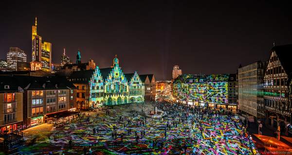 Lichtkunstinstallation "Frankfurt Fades" auf dem Römerberg von Phillipp Geist bei der Luminale 2018 in Frankfurt