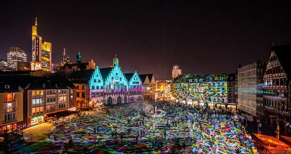 Lichtkunstinstallation "Frankfurt Fades" auf dem Römerberg von Phillipp Geist bei der Luminale 2018 in Frankfurt