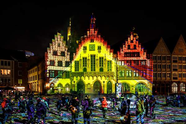 Lichtkunstinstallation "Frankfurt Fades" auf dem Römerberg von Phillipp Geist bei der Luminale 2018 in Frankfurt