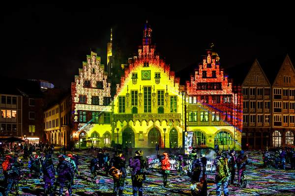 Lichtkunstinstallation "Frankfurt Fades" auf dem Römerberg von Phillipp Geist bei der Luminale 2018 in Frankfurt