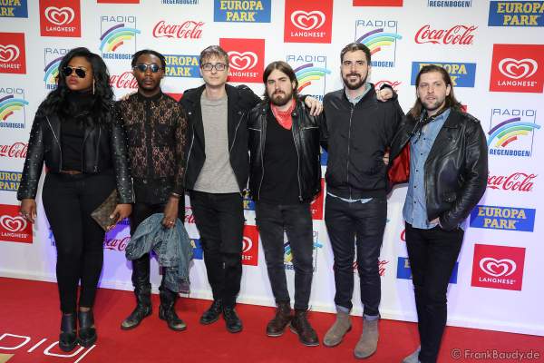 Welshly Arms (mit Sam Getz, Brett Lindemann, Jimmy Weaver, Mikey Gould, Bri Bryant, Jon Bryant) beim Radio Regenbogen Award 2018 am 23. März in der Europa-Park Arena in Rust