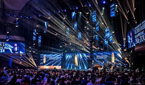 Ingo Nommsen moderiert den PRG Live Entertainment Award (LEA) 2018 in der Festhalle in Frankfurt