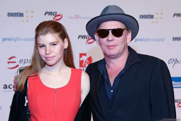 Ben Becker mit Tochter Lilith Maria Dörthe Becker beim PRG Live Entertainment Award (LEA) 2018 in der Festhalle in Frankfurt