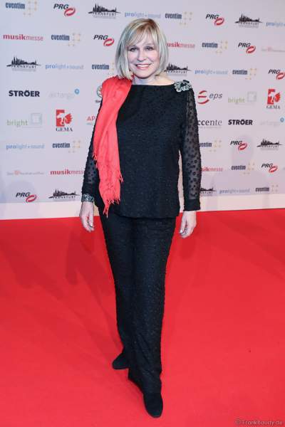 Mary Roos (bürgerlich Rosemarie Böhm; * 9. Januar 1949 als Rosemarie Schwab) beim PRG Live Entertainment Award (LEA) 2018 in der Festhalle in Frankfurt
