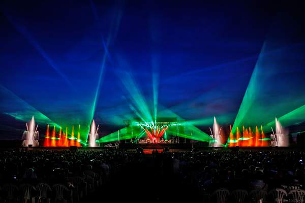 Luc Arbogast beim Open Air Festival Vents d’Est 2018 in Furdenheim mit bunter Wassershow und Laser