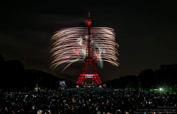 Stunning fireworks display at the Eiffel Tower on the french national day - Bastille day 2018 in Paris - Theme: Paris of Love!