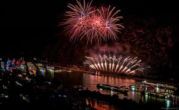 Feuerwerk Eclipse - The Great Gig In The Sky - Pink Floyd - Rhein in Flammen 2018 in Oberwesel