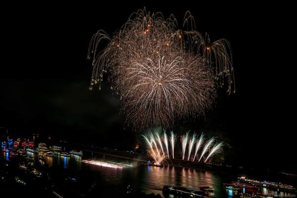 Rhein in Flammen – Nacht der 1000 Feuer in Oberwesel 2018 mit Musikfeuerwerk Eclipse - The Great Gig In The Sky - Pink Floyd