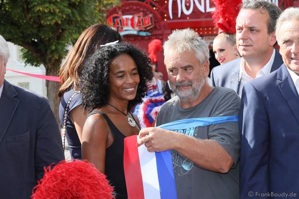 Regisseur Luc Besson mit seiner Frau Virginie Besson-Silla bei der Eröffnung der Eurosat – CanCan Coaster & Eurosat Coastiality Achterbahn im Europa-Park am 12. September 2018
