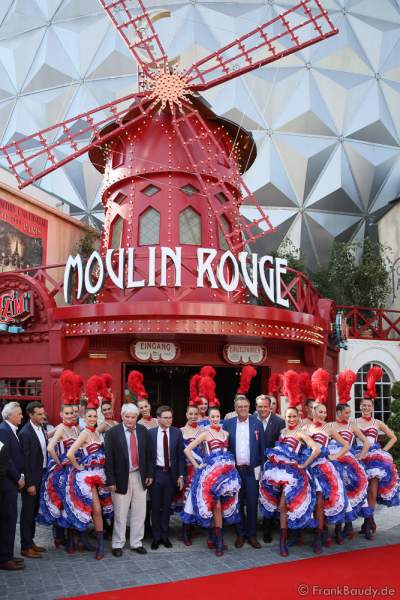 Familie Mack, Jean-Jacques und Jean-Victor Clerico und die Tänzerinnen des Moulin Rouge bei der Eröffnung der Eurosat – CanCan Coaster & Eurosat Coastiality Achterbahn im Europa-Park am 12. September 2018