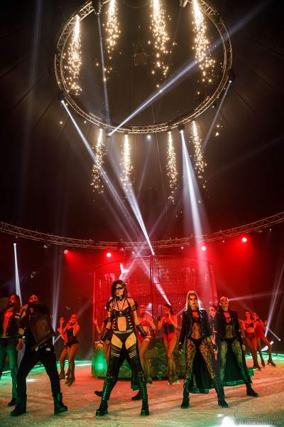 Finale der Traumatica Eisshow Rebellion bei den Horror Nights 2018 im Europa-Park