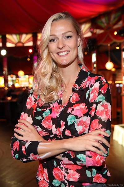 Germany's Next Topmodel Miriam Höller vor ihrer Verwandlung zu Myra Moon Mistress bei den Horror Nights 2018 im Europa-Park