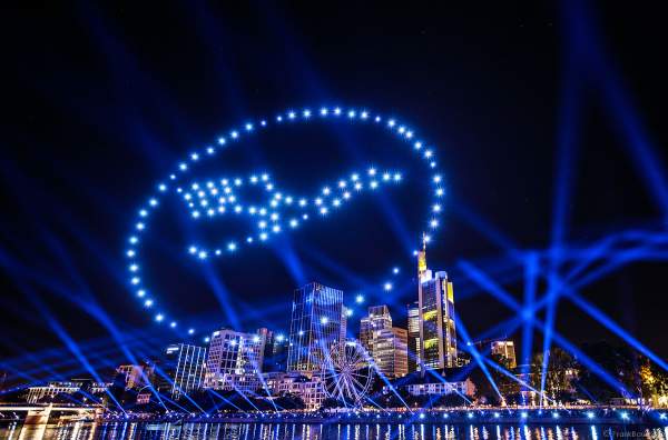 Die Lufthansa verbindet Frankfurt mit der Welt - Drohnen- und Lichtshow STERNENBILDER – EINE SYMPHONIE FÜR DIE FRANKFURTER ALTSTADT 2018