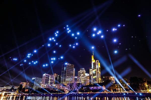 Drohnen- und Lichtshow STERNENBILDER – EINE SYMPHONIE FÜR DIE FRANKFURTER ALTSTADT 2018