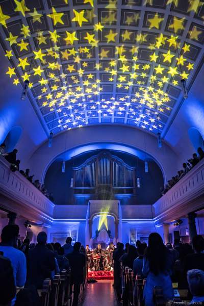 CHURCH IN COLORS mit Sternenhimmel in der Prot. Kirche Böhl am 28. Oktober 2018