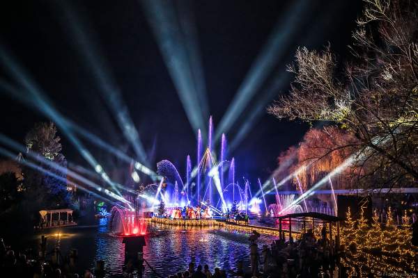 Weihnachtliche Wassershow ED UND EDDAS WINTERZAUBER auf dem See im Europa-Park 2018