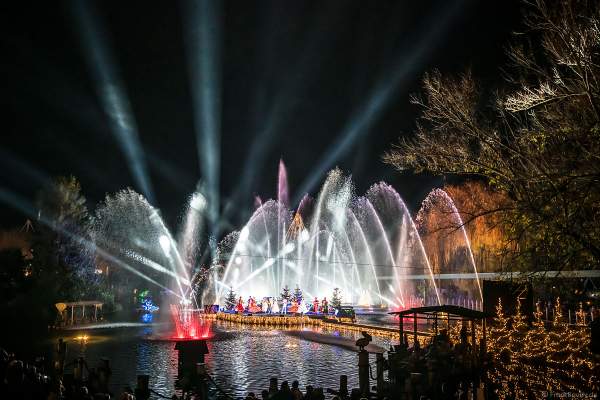 Weihnachtliche Wassershow ED UND EDDAS WINTERZAUBER auf dem See im Europa-Park 2018