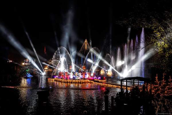Weihnachtliche Wassershow ED UND EDDAS WINTERZAUBER auf dem See im Europa-Park 2018