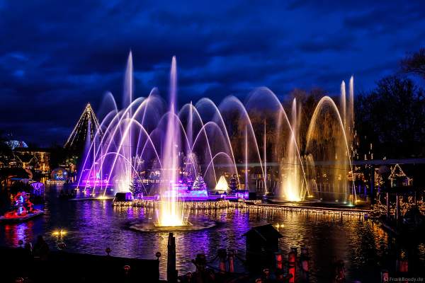 Weihnachtliche Wassershow ED UND EDDAS WINTERZAUBER auf dem See im Europa-Park 2018