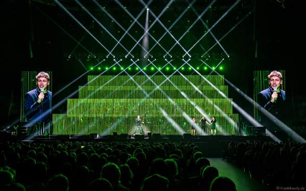 Tim Bendzko bei Night of the Proms 2018 in der SAP Arena Mannheim