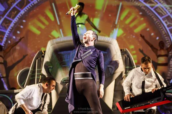 DJ BoBo bei der Weltpremiere der Show KaleidoLuna am 11. Januar 2019 in der Europa-Park Arena Rust