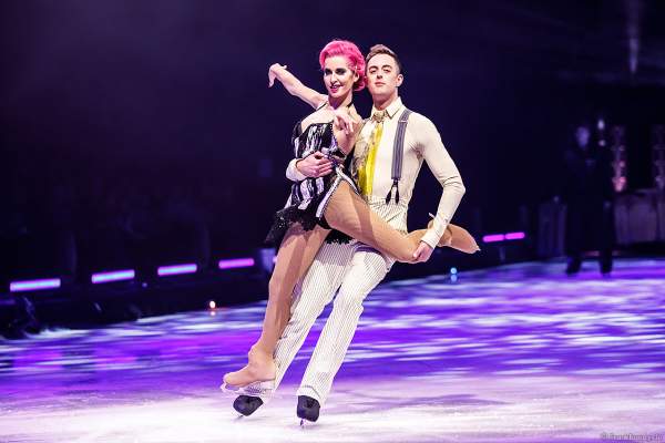 Valentina Marchei und Colin Grafton bei der Eisshow SHOWTIME von Holiday on Ice in der Festhalle Frankfurt und SAP Arena Mannheim 2018-2019