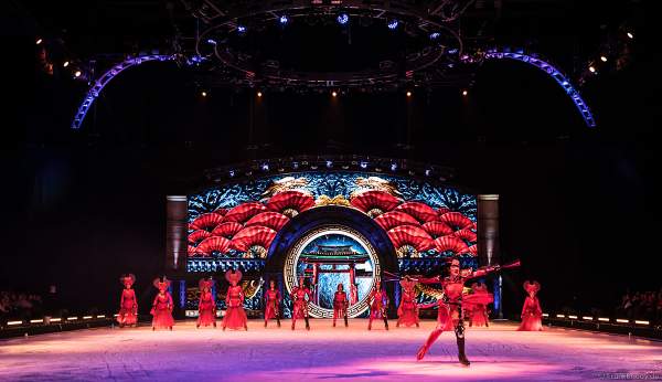 Eiskunstläuferin Tippy Packard bei der Eisshow SHOWTIME von Holiday on Ice in der Festhalle Frankfurt und SAP Arena Mannheim 2018-2019