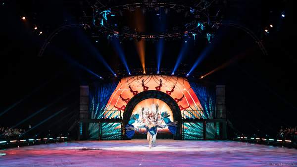 Eiskunstläuferin Kseniia Chepizhko bei der Eisshow SHOWTIME von Holiday on Ice in der Festhalle Frankfurt und SAP Arena Mannheim 2018-2019