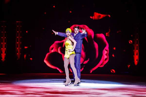 Alexey Rogonov und Alina Ustimkina bei der Eisshow SHOWTIME von Holiday on Ice in der Festhalle Frankfurt und SAP Arena Mannheim 2018-2019