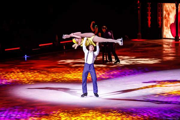 Alexey Rogonov und Alina Ustimkina bei der Eisshow SHOWTIME von Holiday on Ice in der Festhalle Frankfurt und SAP Arena Mannheim 2018-2019