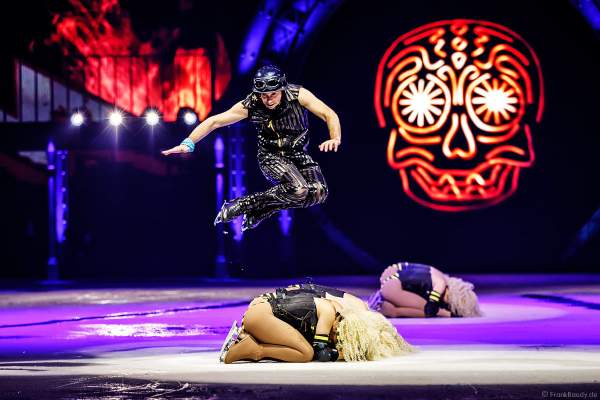 Forrest Ryan McKinnon bei der Eisshow SHOWTIME von Holiday on Ice in der Festhalle Frankfurt und SAP Arena Mannheim 2018-2019